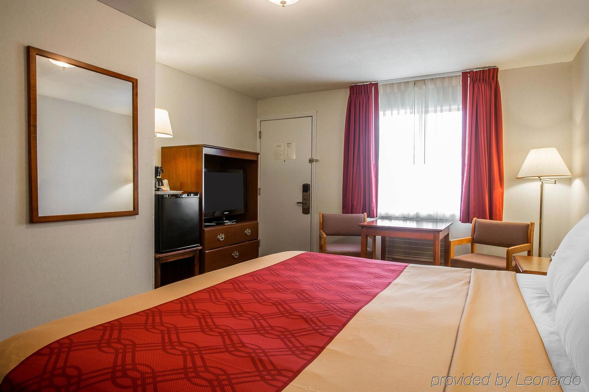 Baymont By Wyndham Lake George Zewnętrze zdjęcie
